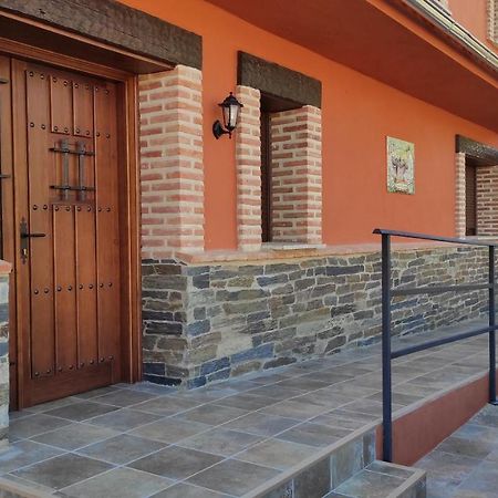 Casa Rural La Colmena Del Geoparque Navatrasierra Екстер'єр фото