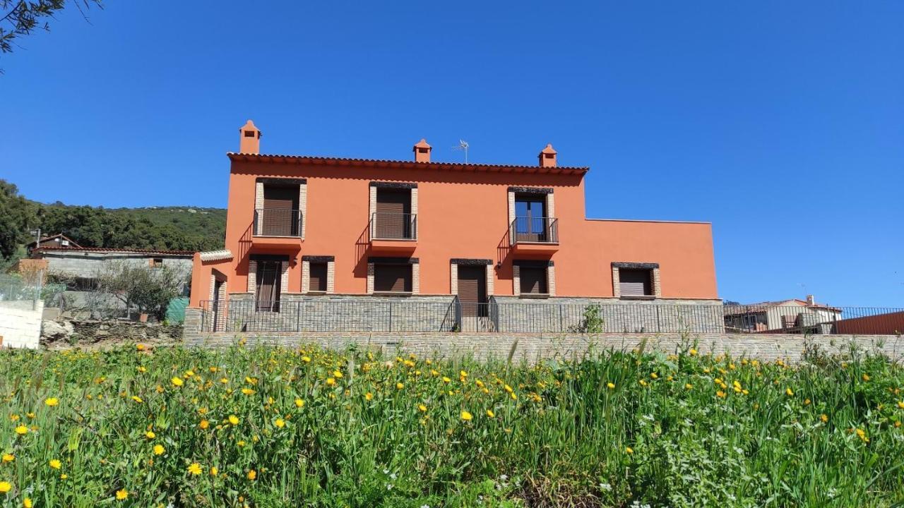 Casa Rural La Colmena Del Geoparque Navatrasierra Екстер'єр фото