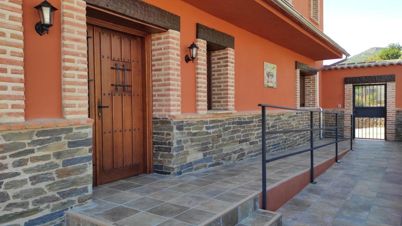 Casa Rural La Colmena Del Geoparque Navatrasierra Екстер'єр фото